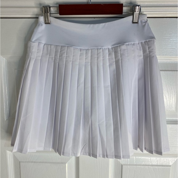Vital Life Pleated Skirt W/Pockets White Size Small Flaw from Shown In Photo New - Picture 3 of 15